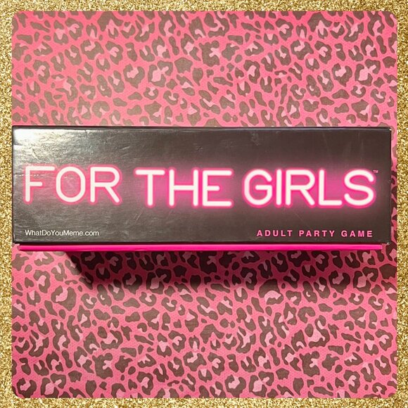 🃏 For The Girls Adult Party Card Game NWOT - Picture 2 of 7